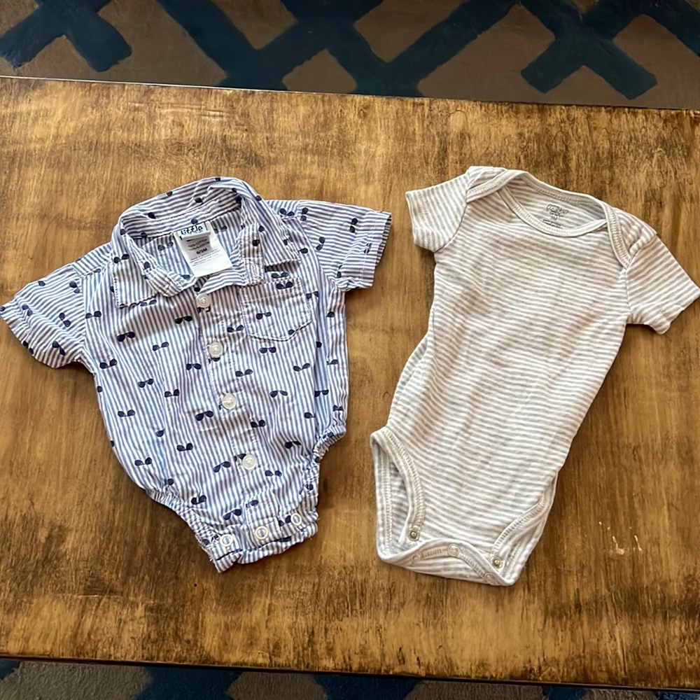 (2) 0-3 Month Onesies 🕶 Little Lad Carter’s